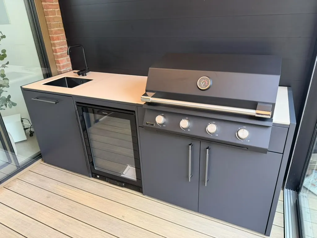 Compact op een vlonderterras