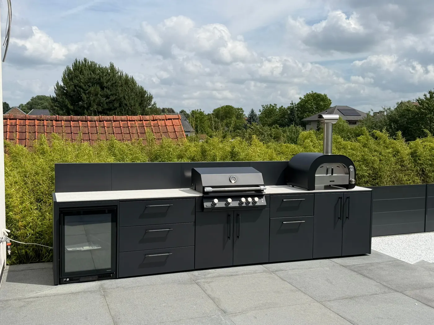 Op een open terras